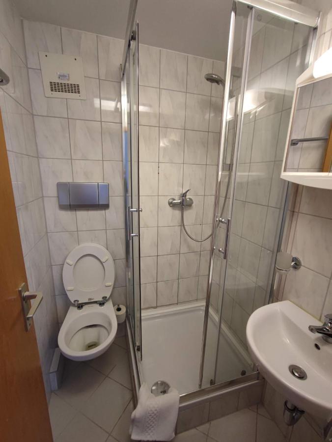 Hotel Schiff Rastatt Quarto foto